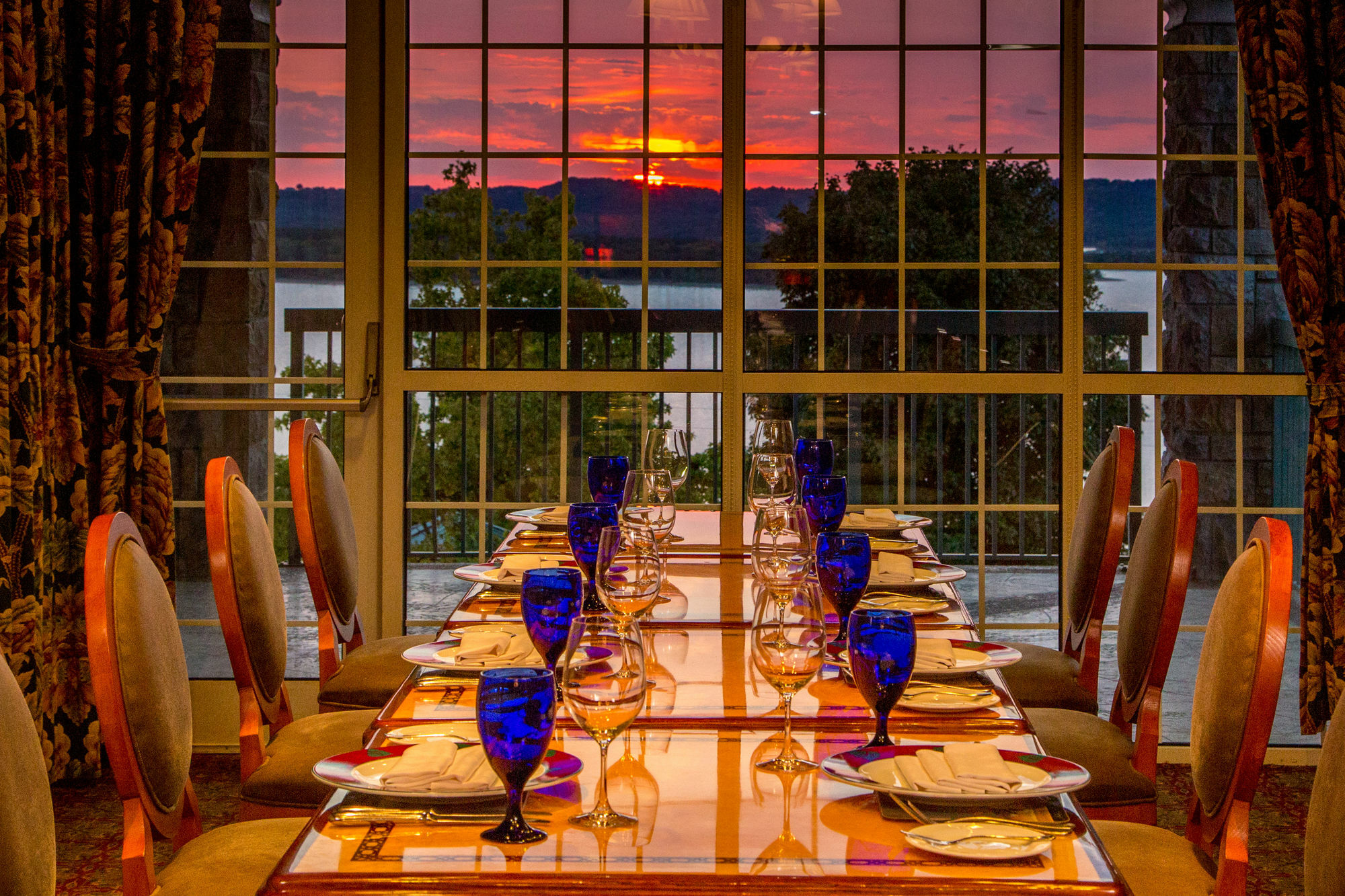 Chateau On The Lake Resort Spa And Convention Center Branson Buitenkant foto